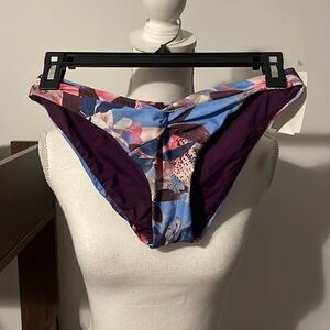 Women’s bathing suit bottoms.